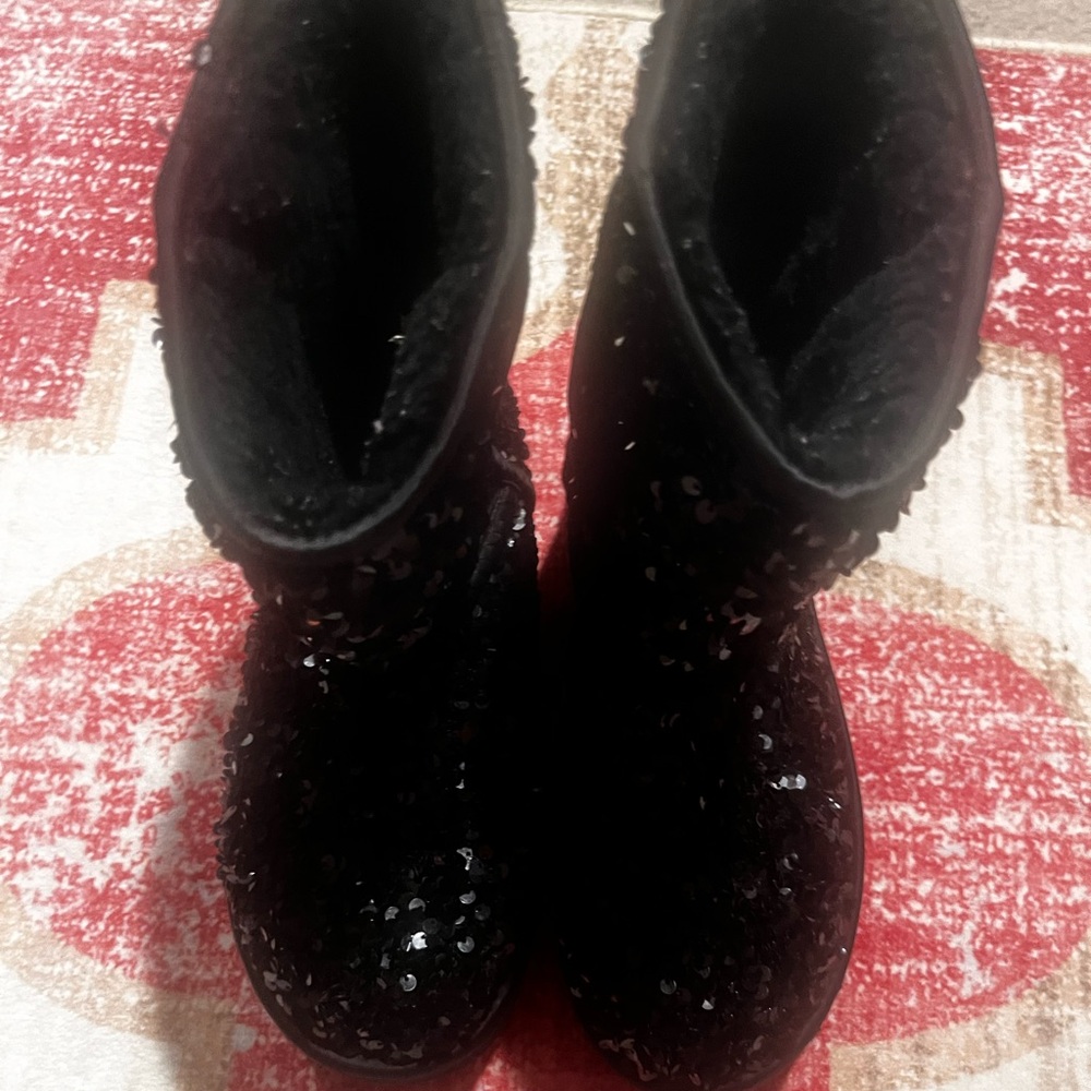 Women’s UGG Classic Boots with Black Sequins size 8